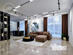 Дом 250м², 2-этажный, участок 5 сот.  