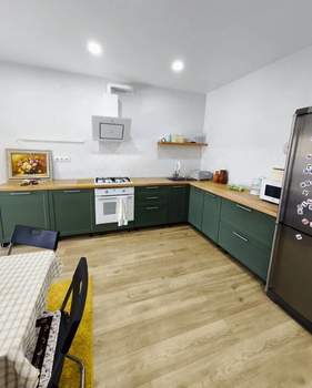 Дом 114м&sup2;, 2-этажный, участок 3 сот.  