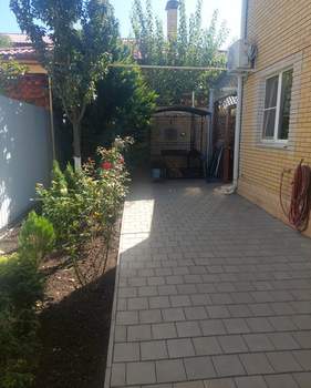 Дом 132м&sup2;, 2-этажный, участок 3 сот.  