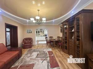 Дом 278м², 2-этажный, участок 10 сот.  