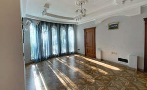 Дом 500м&sup2;, 2-этажный, участок 8 сот.  