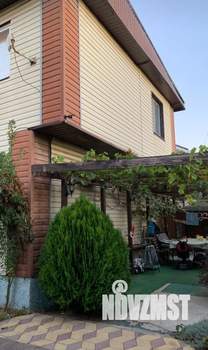 Дом 190м&sup2;, 2-этажный, участок 4 сот.  