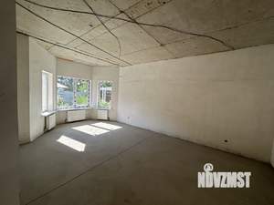 Дом 130м&sup2;, 2-этажный, участок 5 сот.  