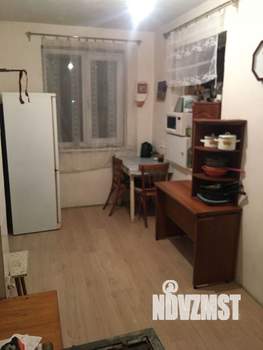 Дом 140м&sup2;, 3-этажный, участок 5 сот.  