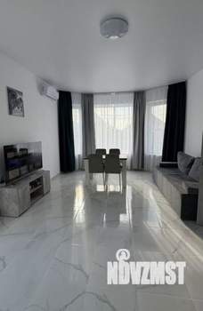 Дом 102м&sup2;, 1-этажный, участок 6 сот.  