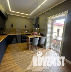 Дом 205м&sup2;, 2-этажный, участок 7 сот.  