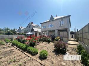 Дом 244м², 2-этажный, участок 6 сот.  