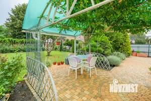 Дом 472м&sup2;, 2-этажный, участок 10 сот.  