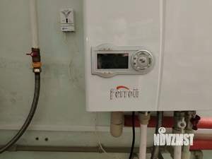 Дом 1000м&sup2;, 2-этажный, участок 12 сот.  