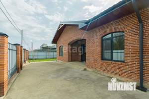Дом 219м², 2-этажный, участок 10 сот.  