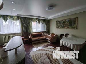 Дом 236м&sup2;, 3-этажный, участок 7 сот.  