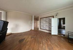 Дом 450м&sup2;, 2-этажный, участок 10 сот.  