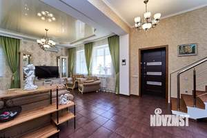 Дом 160м², 2-этажный, участок 4 сот.  