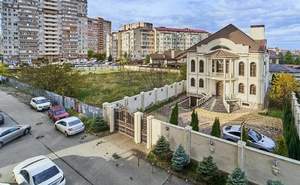 Дом 492м&sup2;, 3-этажный, участок 8 сот.  