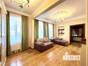 Дом 120м², 2-этажный, участок 4 сот.  