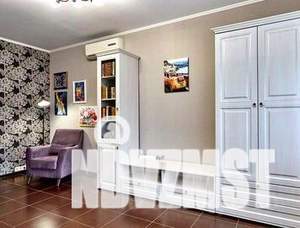 Дом 70м&sup2;, 2-этажный, участок 6 сот.  