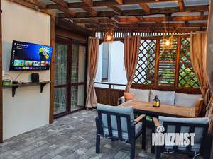 Коттедж 184м&sup2;, 2-этажный, участок 4 сот.  