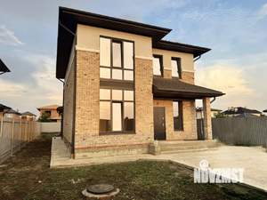 Коттедж 190м², 2-этажный, участок 6 сот.  
