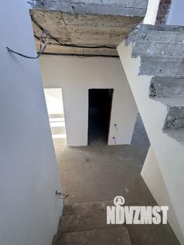 Дом 180м², 2-этажный, участок 5 сот.  