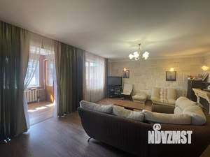 Дом 346м&sup2;, 2-этажный, участок 11 сот.  