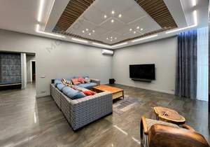 Дом 218м&sup2;, 2-этажный, участок 8 сот.  