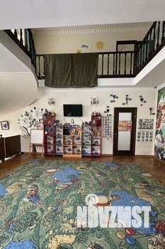 Дом 399м&sup2;, 2-этажный, участок 5 сот.  