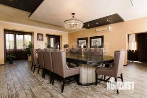 Коттедж 769м&sup2;, 3-этажный, участок 30 сот.  