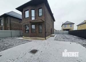 Дом 130м&sup2;, 2-этажный, участок 4 сот.  