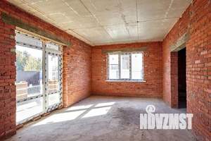 Дом 180м², 2-этажный, участок 6 сот.  