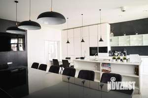 Дом 407м&sup2;, 2-этажный, участок 10 сот.  