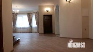 Дом 280м², 2-этажный, участок 5 сот.  
