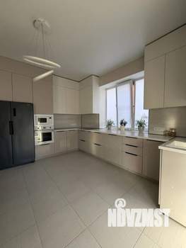 Дом 190м&sup2;, 2-этажный, участок 4 сот.  