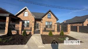 Дом 186м&sup2;, 2-этажный, участок 6 сот.  