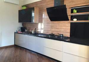 Дом 185м&sup2;, 2-этажный, участок 10 сот.  