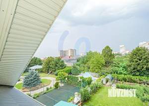 Дом 472м&sup2;, 2-этажный, участок 10 сот.  