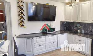 Дом 100м&sup2;, 2-этажный, участок 3 сот.  