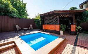 Дом 162м&sup2;, 2-этажный, участок 4 сот.  