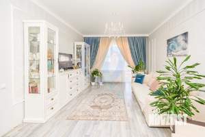 Дом 154м&sup2;, 2-этажный, участок 4 сот.  