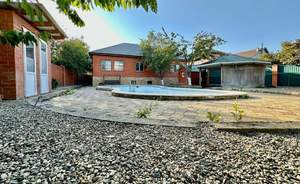 Дом 256м&sup2;, 2-этажный, участок 8 сот.  