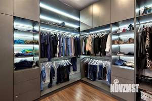 Дом 477м&sup2;, 3-этажный, участок 10 сот.  