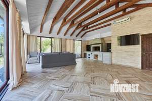 Дом 360м&sup2;, 3-этажный, участок 16 сот.  