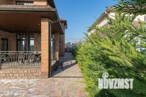 Дом 267м², 2-этажный, участок 7 сот.  