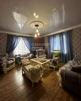 Дом 217м&sup2;, 3-этажный, участок 4 сот.  