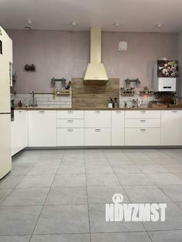 Дом 130м&sup2;, 2-этажный, участок 4 сот.  