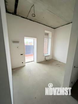 Коттедж 210м², 2-этажный, участок 5 сот.  