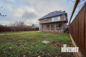 Дом 224м², 2-этажный, участок 6 сот.  