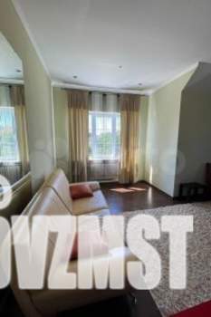 Дом 250м², 2-этажный, участок 10 сот.  