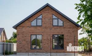 Дом 140м&sup2;, 2-этажный, участок 4 сот.  