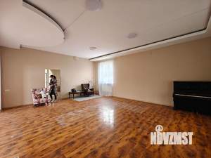 Дом 320м², 3-этажный, участок 8 сот.  