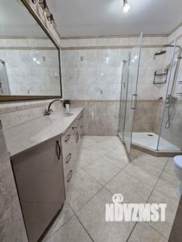 Дом 200м&sup2;, 2-этажный, участок 6 сот.  